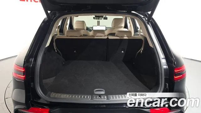 Genesis GV70 — Фото автомобиля 23