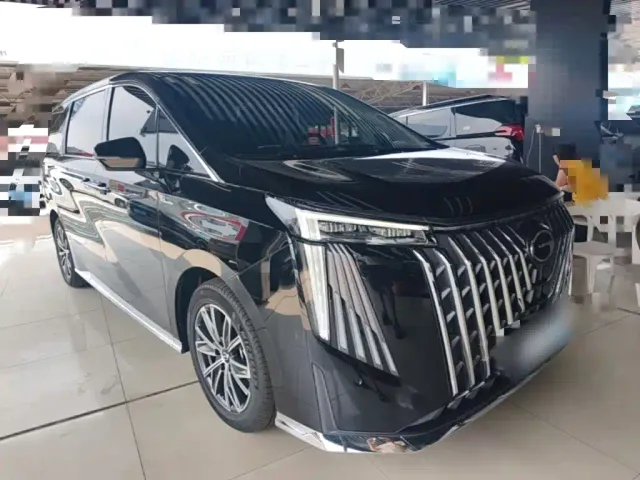 GAC Trumpchi M8 — Фото автомобиля 3