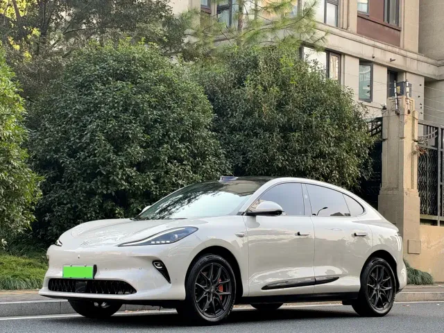 Фотография автомобиля — IM Motors LS6