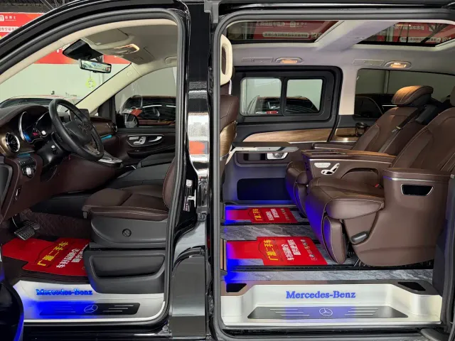 Mercedes-Benz V-Class — Фото автомобиля 8
