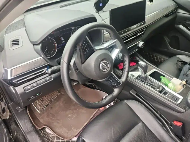Nissan Teana — Фото автомобиля 6