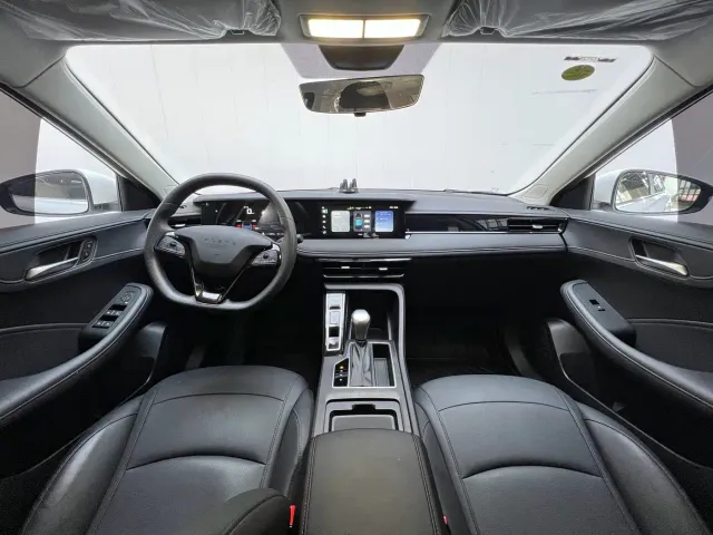 Roewe i5 — Фото автомобиля 6