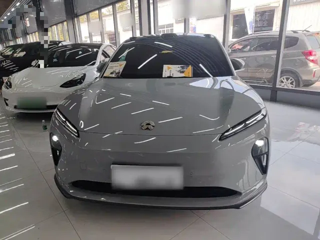 Nio ET5 Touring — Фото автомобиля 2