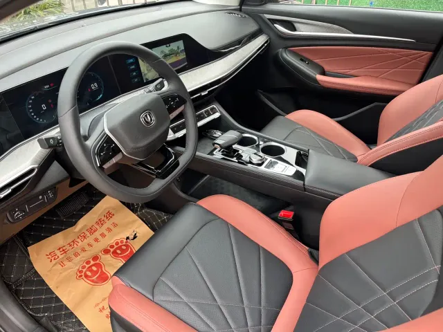 Changan Eado — Фото автомобиля 6