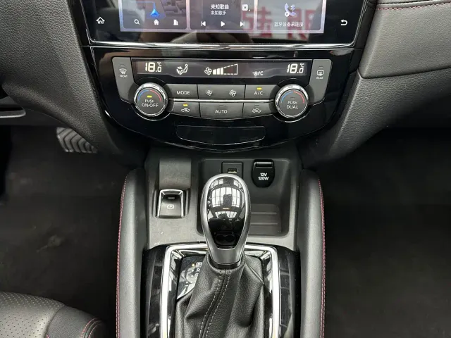 Nissan Qashqai — Фото автомобиля 16
