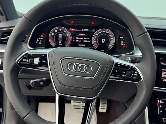 Audi A6L — Фото автомобиля 10
