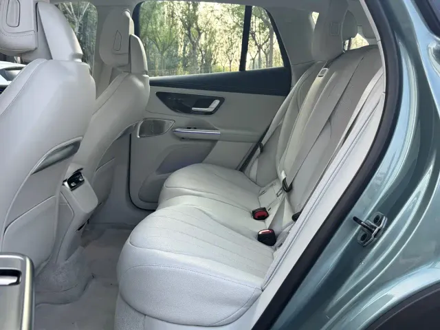Mercedes-Benz EQE SUV — Фото автомобиля 19