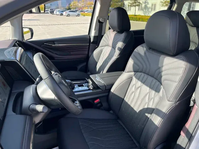 GAC Trumpchi M8 — Фото автомобиля 7