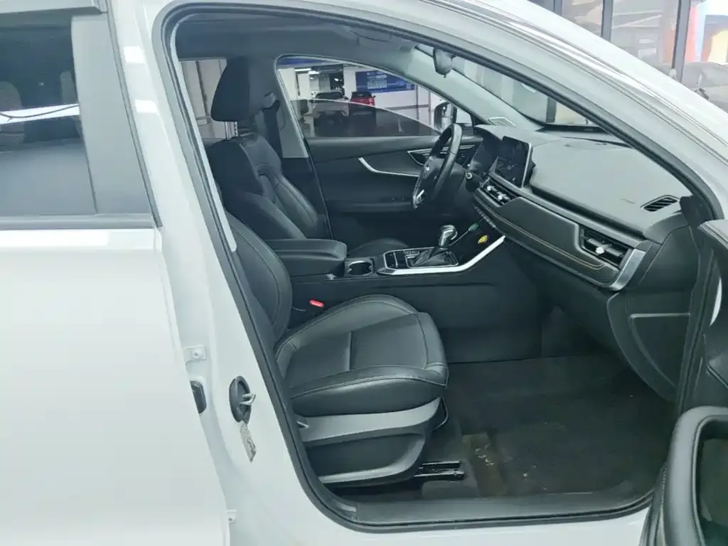 Chery Tiggo 8 2022 1.5TCI Auto New Power Edition 5-seater — Фото автомобиля 19