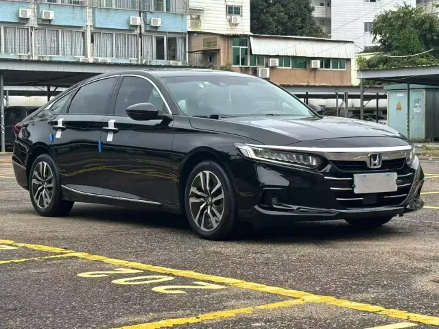 Honda Accord — Фото автомобиля 3