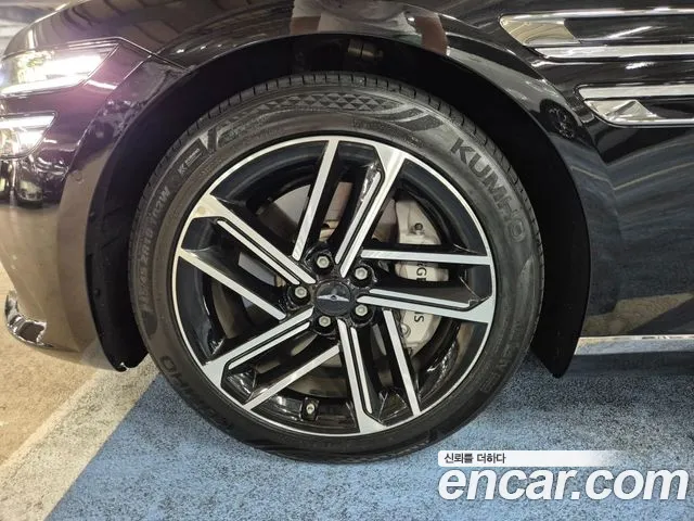 Genesis G80 Бензин 2.5 турбо AWD — Фото автомобиля 5