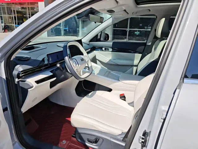 Geely Galaxy E5 — Фото автомобиля 16