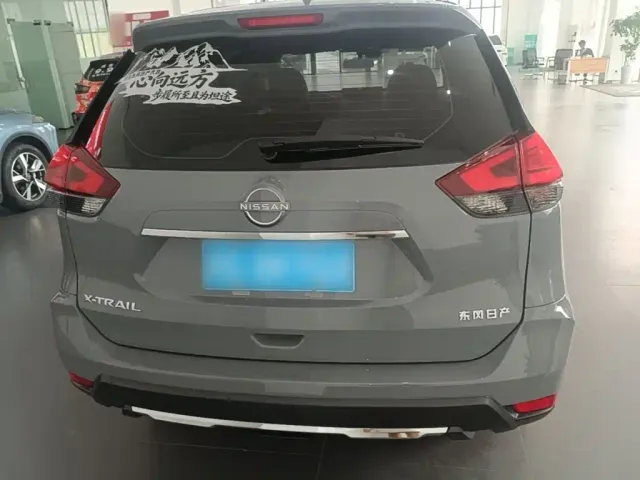 Nissan X-Trail — Фото автомобиля 5