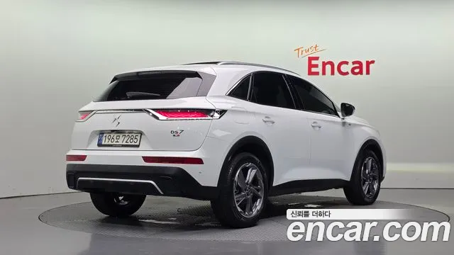 Citroen-DS DS7 — Фото автомобиля 2
