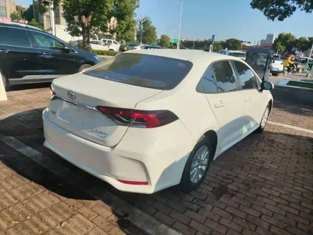 Toyota Corolla — Фото автомобиля 4