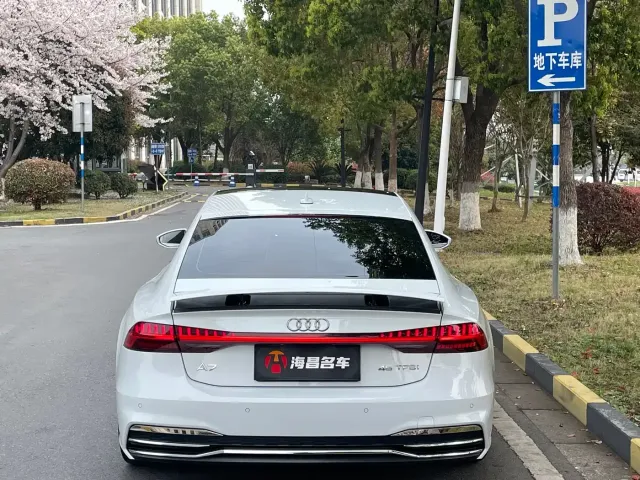 Audi A7 — Фото автомобиля 5
