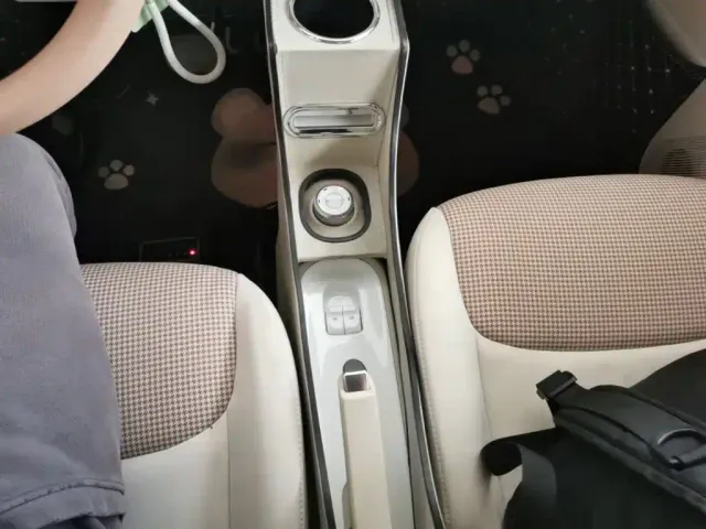 Wuling Hongguang Mini EV — Фото автомобиля 13