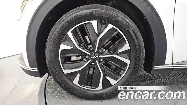 Kia EV6 — Фото автомобиля 5
