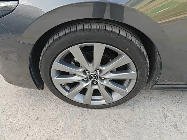 Mazda Axela — Фото автомобиля 22