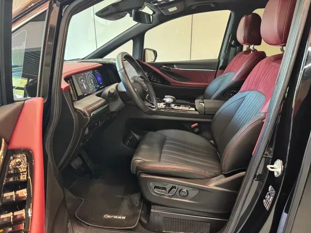 GAC Trumpchi M8 — Фото автомобиля 5