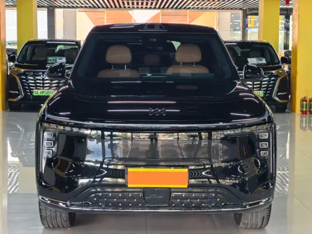 IM Motors LS8 — Фото автомобиля 2