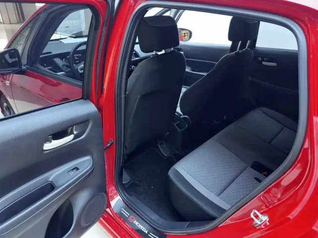 Honda Fit — Фото автомобиля 10