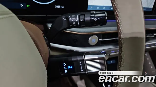 Hyundai Grandeur GN7 — Фото автомобиля 12