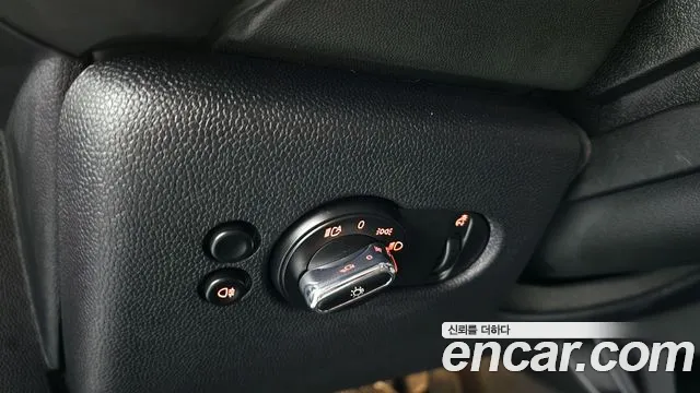 Mini Cooper Cooper 5 дверей Classic — Фото автомобиля 19