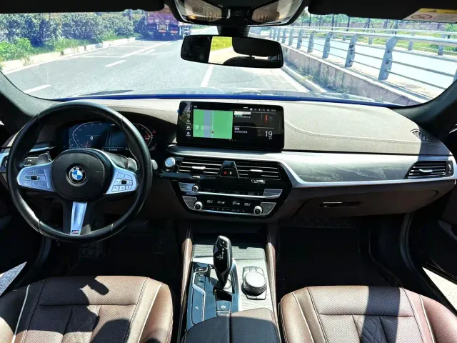 BMW 5 Series — Фото автомобиля 6