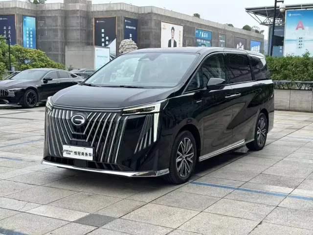 Фотография автомобиля — GAC Trumpchi M8