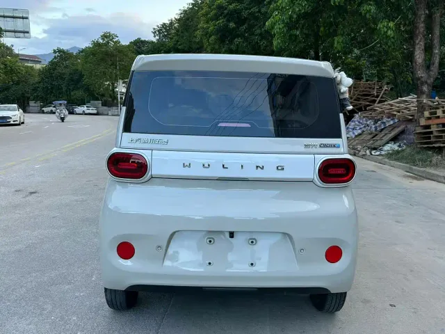 Wuling Hongguang Mini EV — Фото автомобиля 4