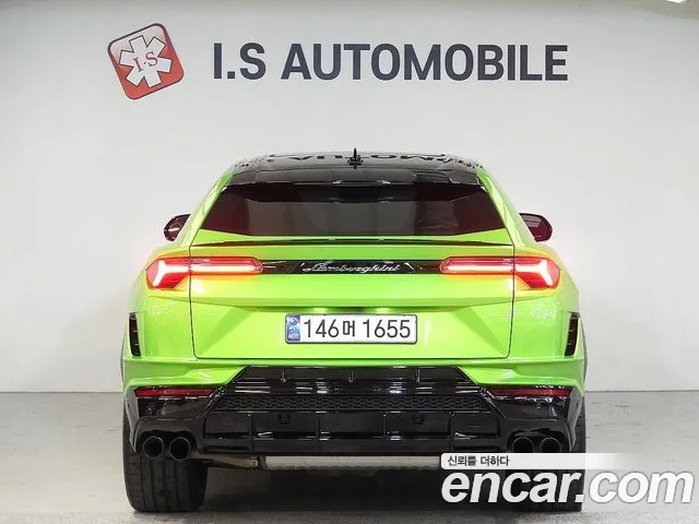 Lamborghini Urus — Фото автомобиля 3
