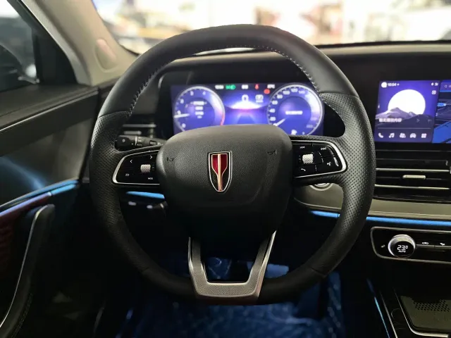 Hongqi HS5 — Фото автомобиля 14