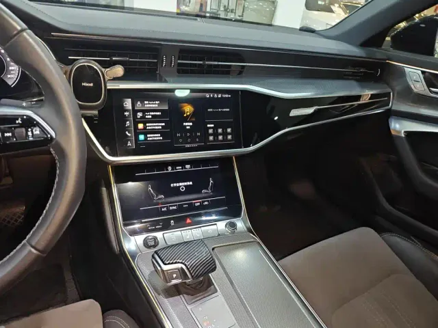 Audi A6L — Фото автомобиля 13