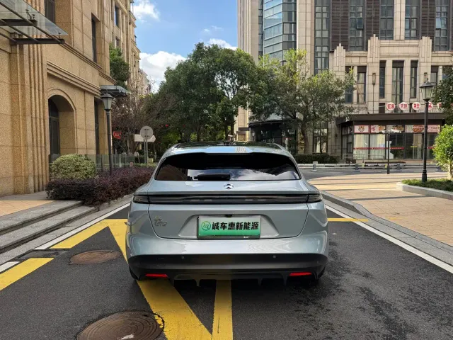 Nio ET5 Touring — Фото автомобиля 13