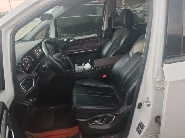GAC Trumpchi M6 — Фото автомобиля 7
