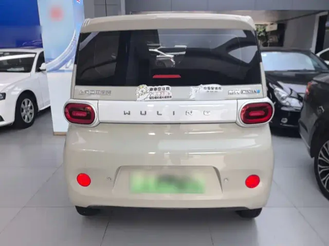 Wuling Hongguang Mini EV — Фото автомобиля 5