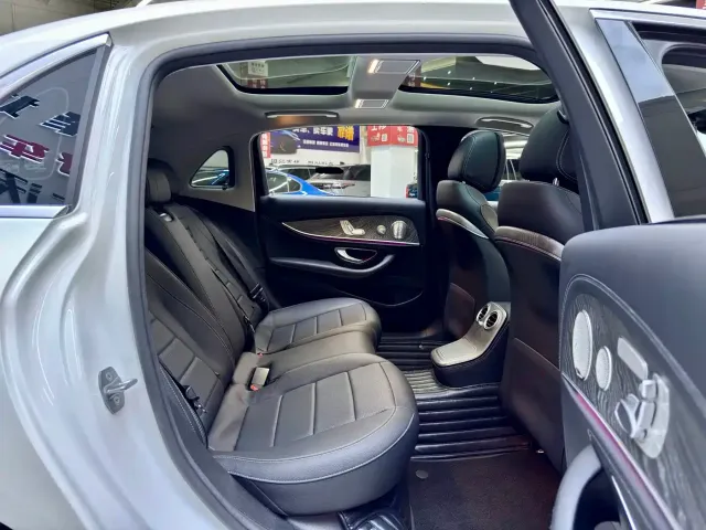 Mercedes-Benz Mercedes-Benz E-Class 2023 E 300 L Sport Luxury — Фото автомобиля 6