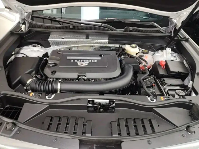 Cadillac XT4 — Фото автомобиля 19
