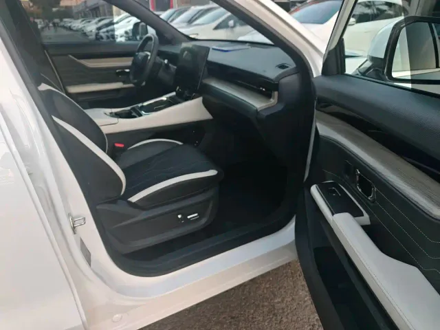 Jetour Shanhai L6 — Фото автомобиля 13