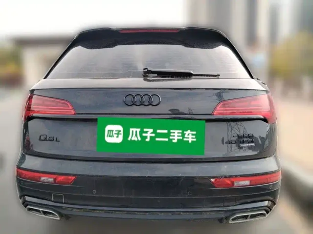Audi Q5L — Фото автомобиля 3