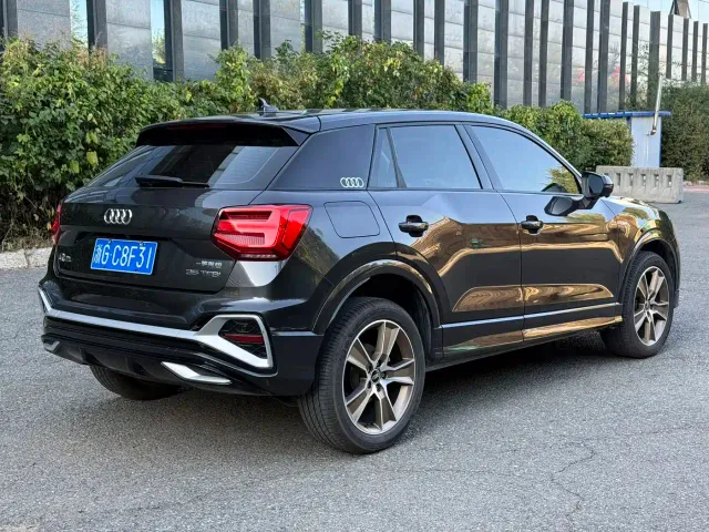 Audi Q2L — Фото автомобиля 21