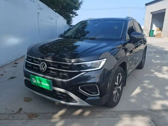 Фотография автомобиля — Volkswagen Tayron
