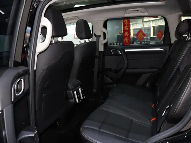 Haval Big Dog — Фото автомобиля 11