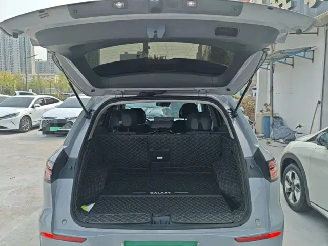Geely Galaxy E5 — Фото автомобиля 18