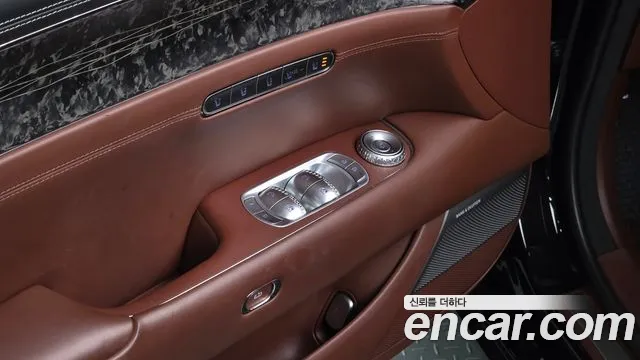 Genesis G90 — Фото автомобиля 10