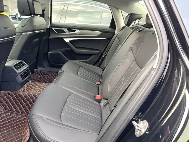 Audi A6L — Фото автомобиля 16