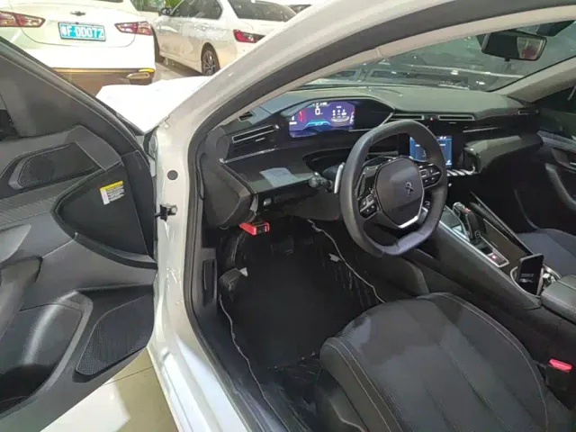 Peugeot 508 — Фото автомобиля 15