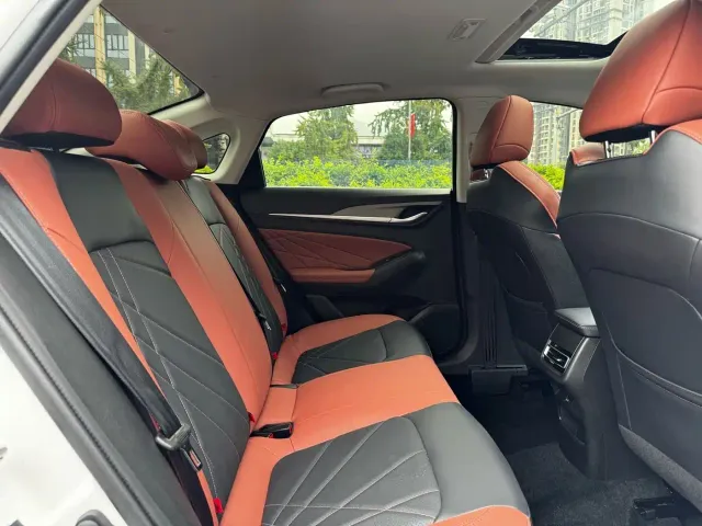 Changan Eado — Фото автомобиля 10