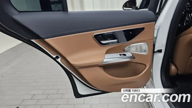 Mercedes-Benz E-Class W214 — Фото автомобиля 14
